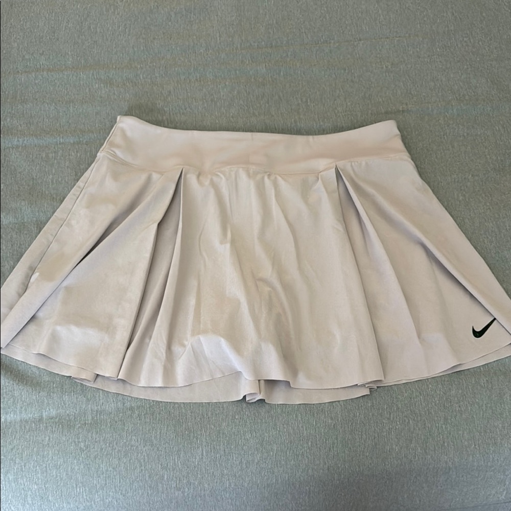Nike Light Beige Pleated Skirt